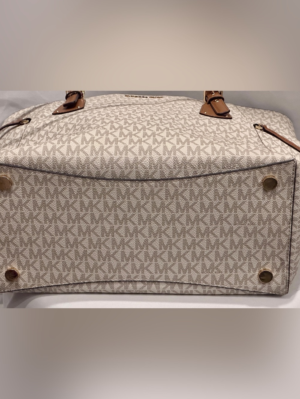 Michael Kors Voyager Large Signature Tote /laptop Bag - Picture 12 of 16
